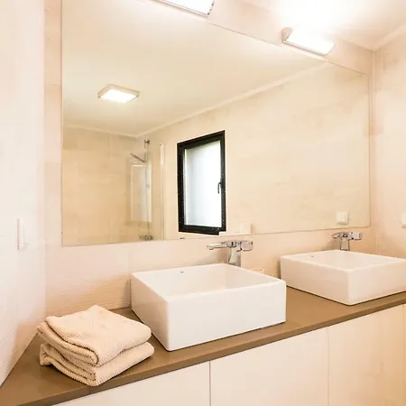 Vila Casa Tazmin Santo Isidoro